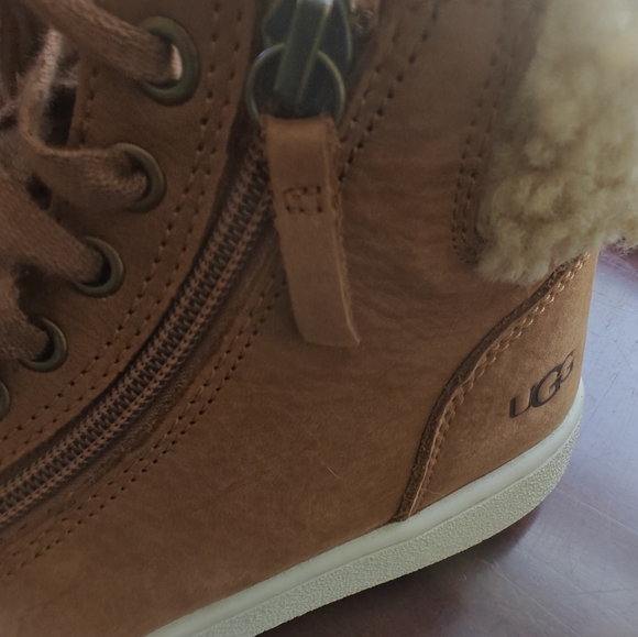 UGG boots nwot - Picture 6 of 14